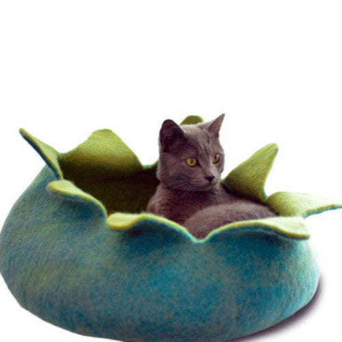 Dharma Dog Karma Cat Petal Basket